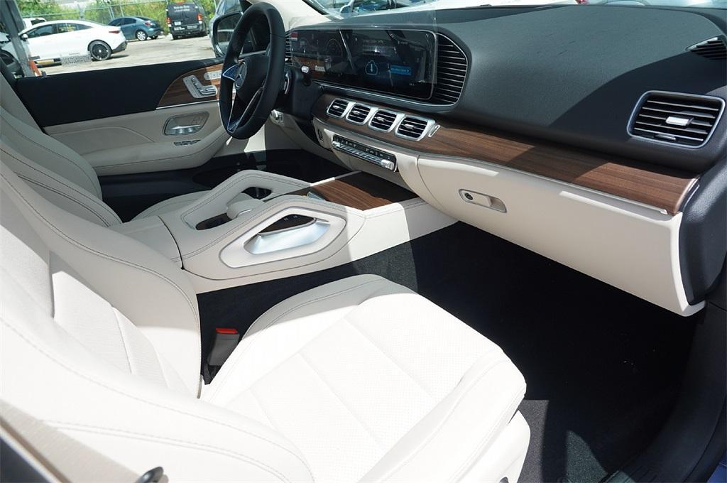 new 2025 Mercedes-Benz GLE 350 car, priced at $66,107
