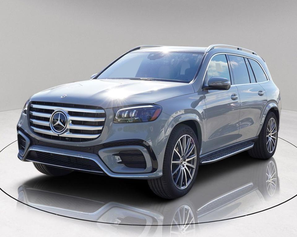 new 2025 Mercedes-Benz GLS 450 car, priced at $102,240