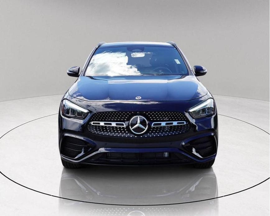 new 2025 Mercedes-Benz GLA 250 car, priced at $45,265