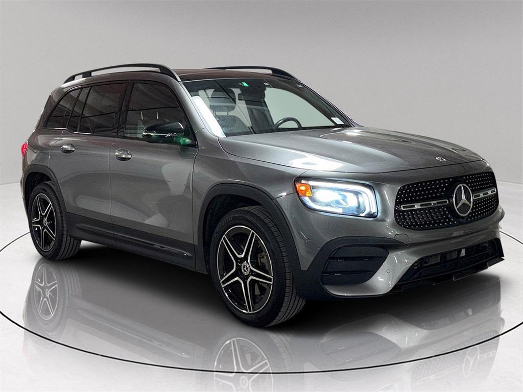 used 2022 Mercedes-Benz GLB 250 car, priced at $32,900