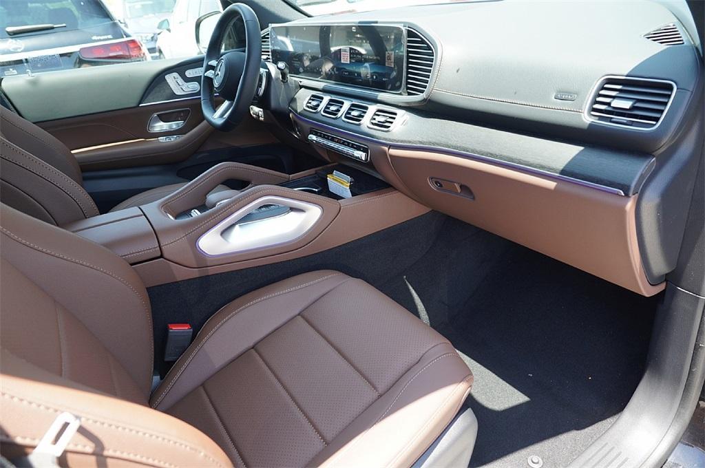 new 2025 Mercedes-Benz GLS 450 car, priced at $88,138