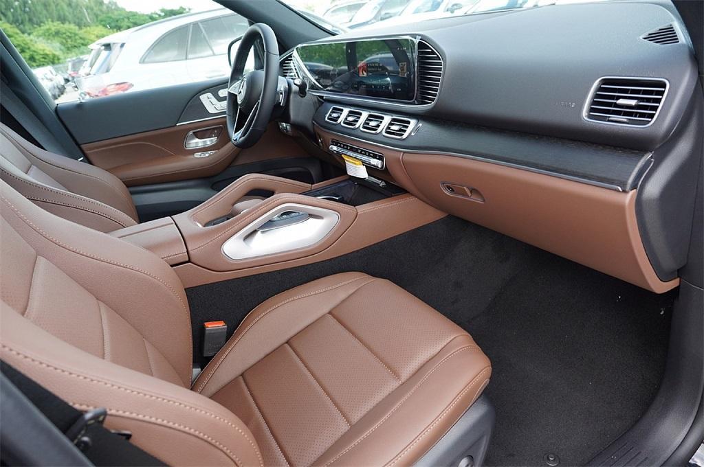 new 2026 Mercedes-Benz GLE 450 car, priced at $76,556