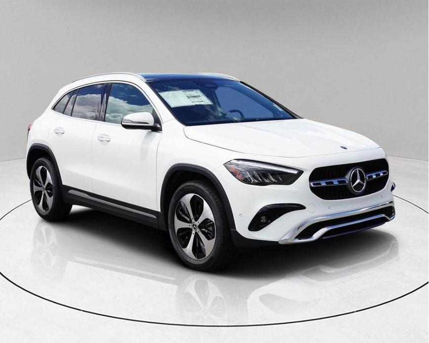 new 2025 Mercedes-Benz GLA 250 car, priced at $44,528