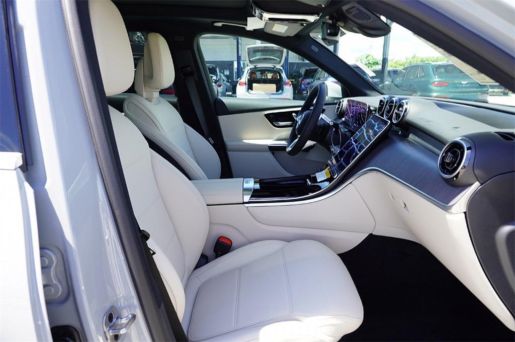 new 2026 Mercedes-Benz GLC 300 car, priced at $52,120