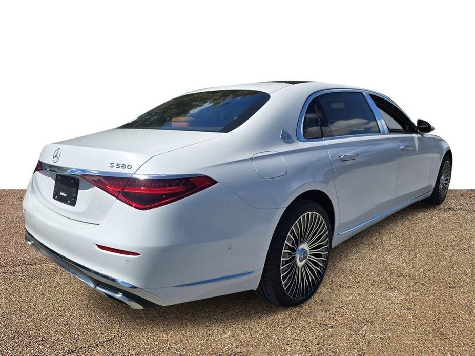 new 2024 Mercedes-Benz Maybach S 580 car, priced at $206,540