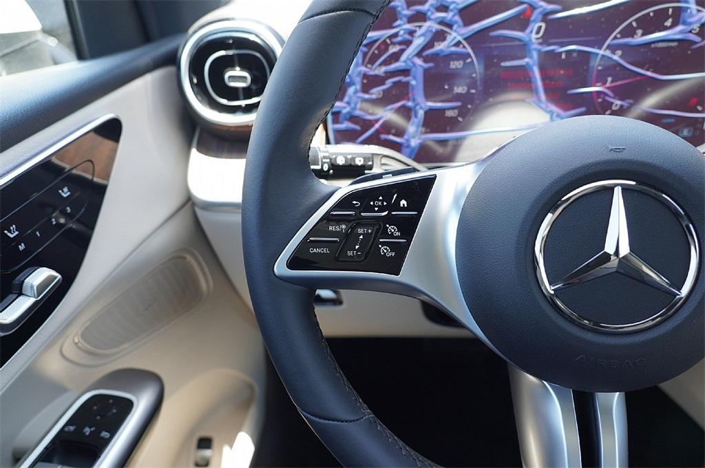 new 2025 Mercedes-Benz GLC 300 car, priced at $48,292