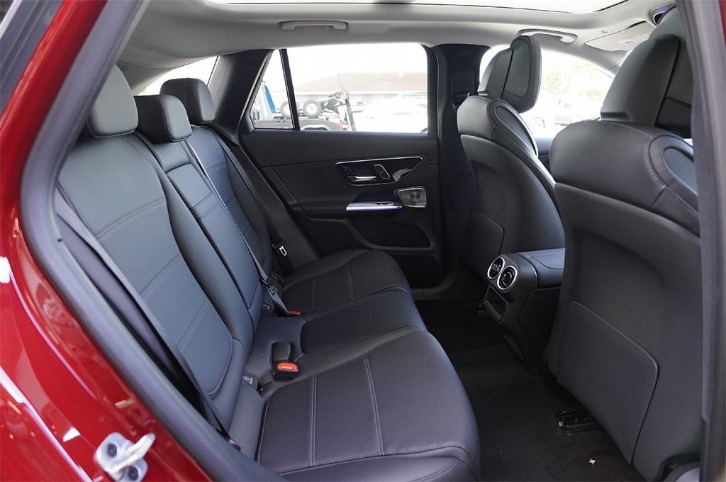 new 2025 Mercedes-Benz GLC 350e car, priced at $62,086