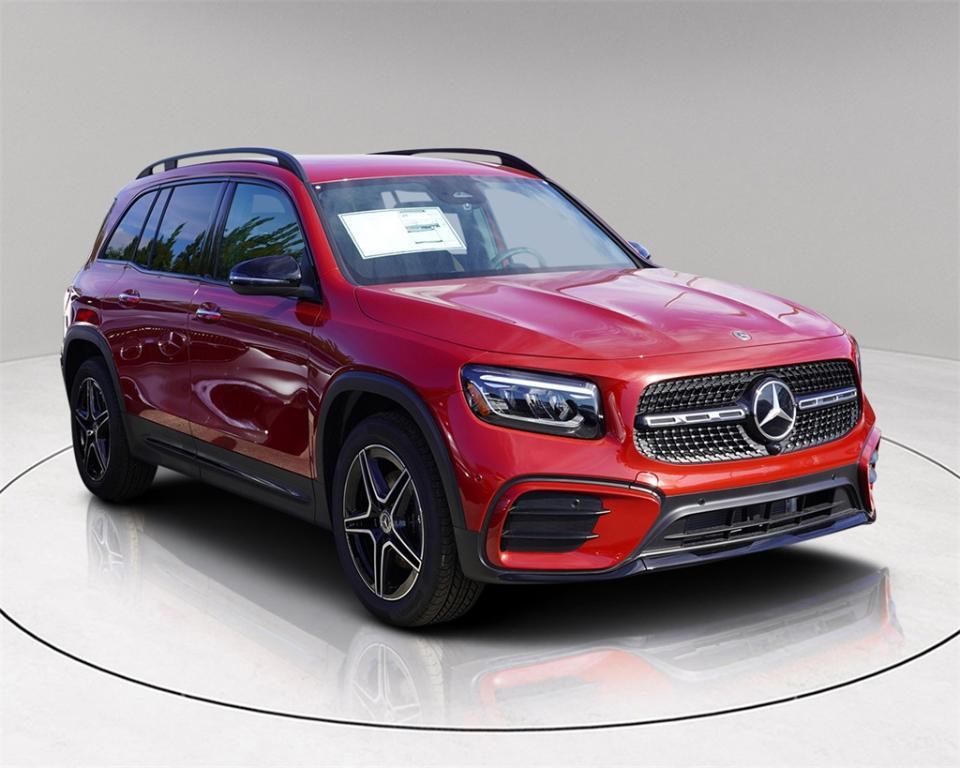 new 2025 Mercedes-Benz GLB 250 car, priced at $52,665