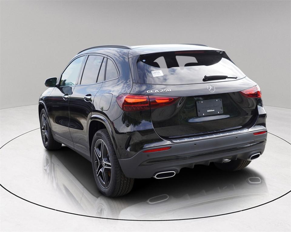 new 2025 Mercedes-Benz GLA 250 car, priced at $47,422