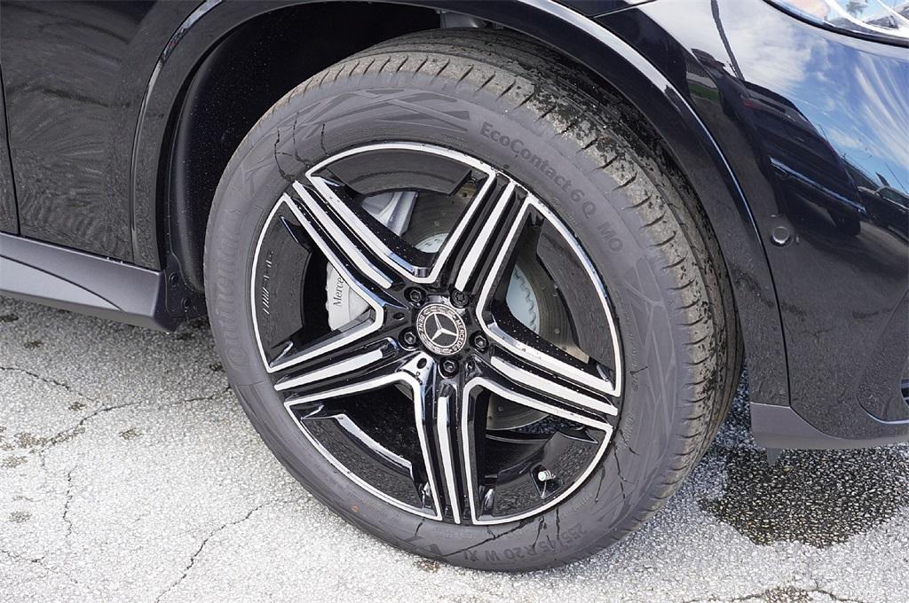 new 2026 Mercedes-Benz GLC 300 car, priced at $53,183