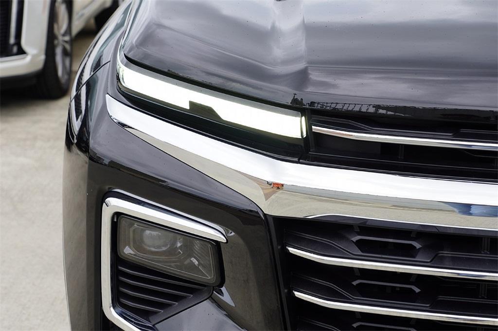 used 2024 Chevrolet Traverse car, priced at $32,190