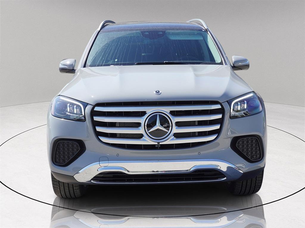 new 2025 Mercedes-Benz GLS 450 car, priced at $91,093