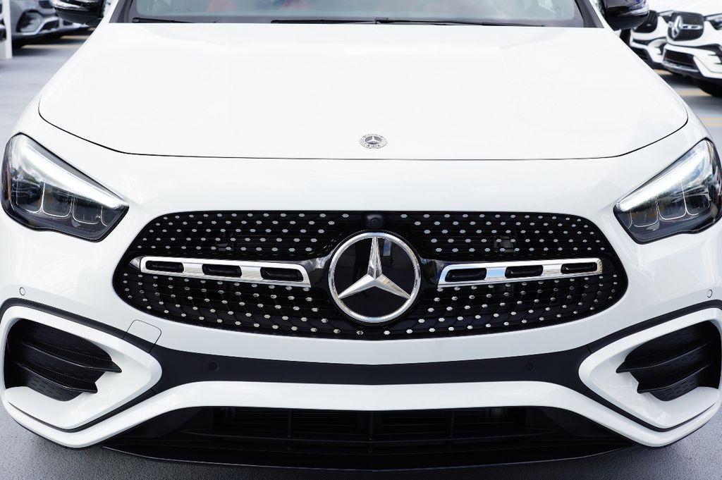 new 2025 Mercedes-Benz GLA 250 car, priced at $48,922