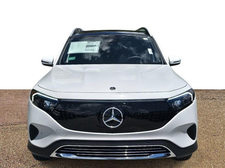 new 2024 Mercedes-Benz EQB 250 car, priced at $57,002