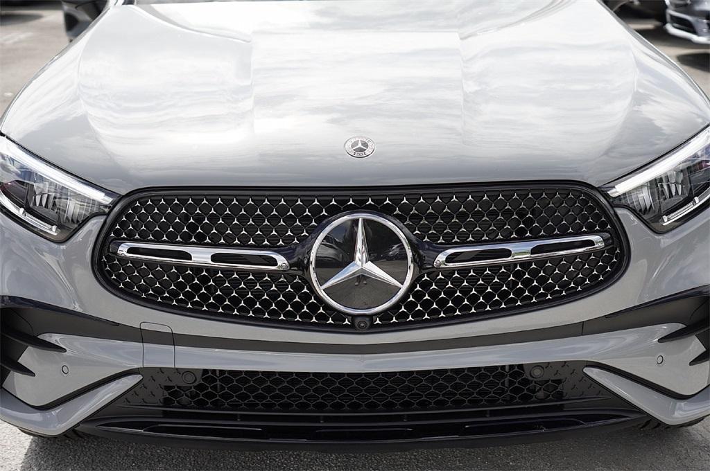 new 2026 Mercedes-Benz GLC 300 car, priced at $57,918