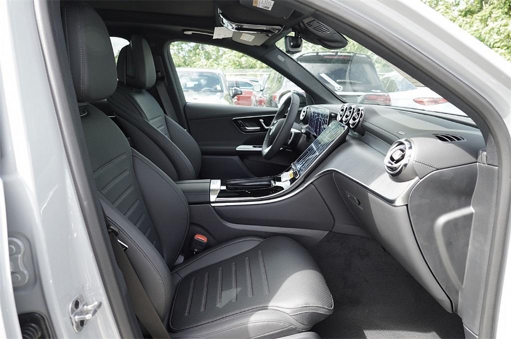 new 2026 Mercedes-Benz GLC 300 car, priced at $57,918