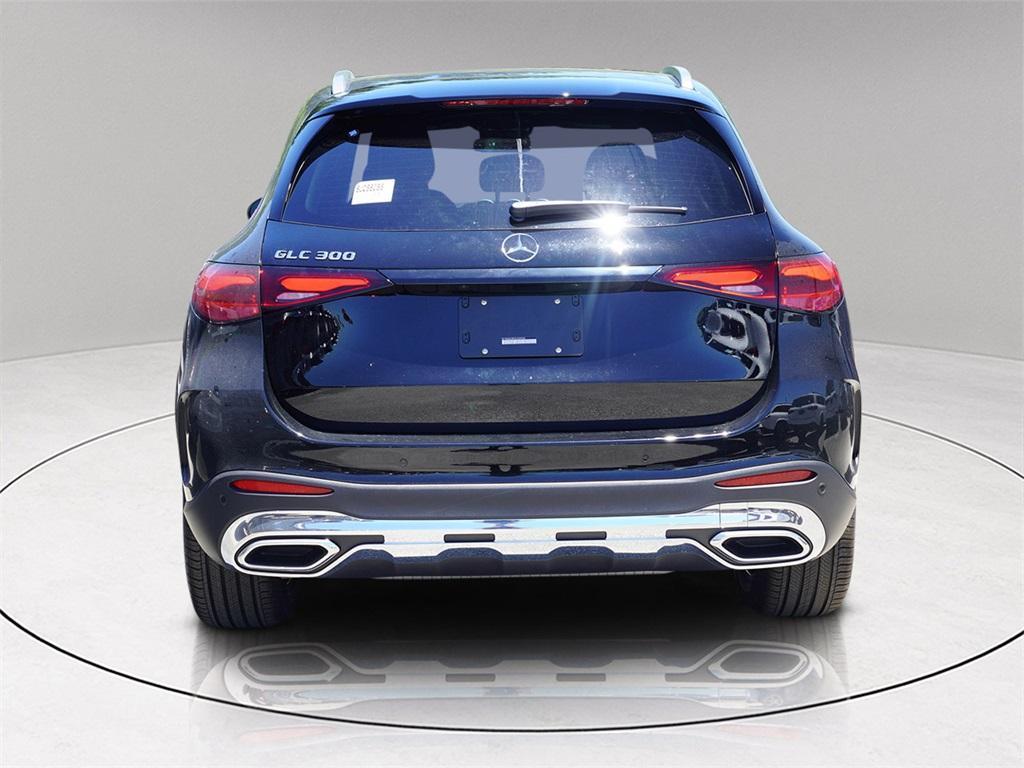 new 2025 Mercedes-Benz GLC 300 car