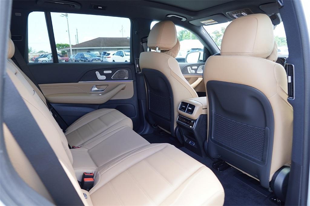 new 2026 Mercedes-Benz GLS 580 car, priced at $114,785