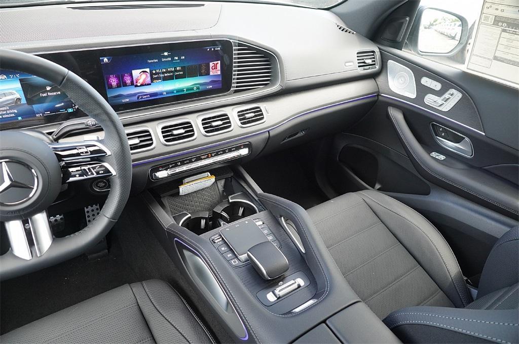new 2025 Mercedes-Benz GLS 450 car, priced at $91,856