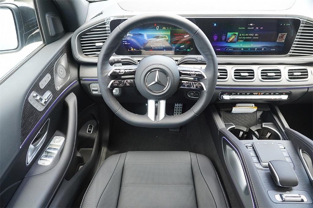 new 2025 Mercedes-Benz GLS 450 car, priced at $91,856