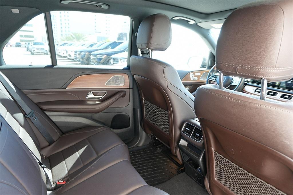 used 2023 Mercedes-Benz GLE 450 car, priced at $61,990