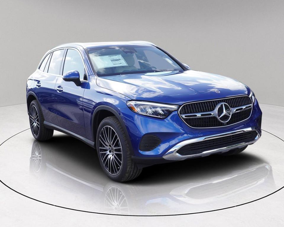 new 2025 Mercedes-Benz GLC 300 car, priced at $56,015