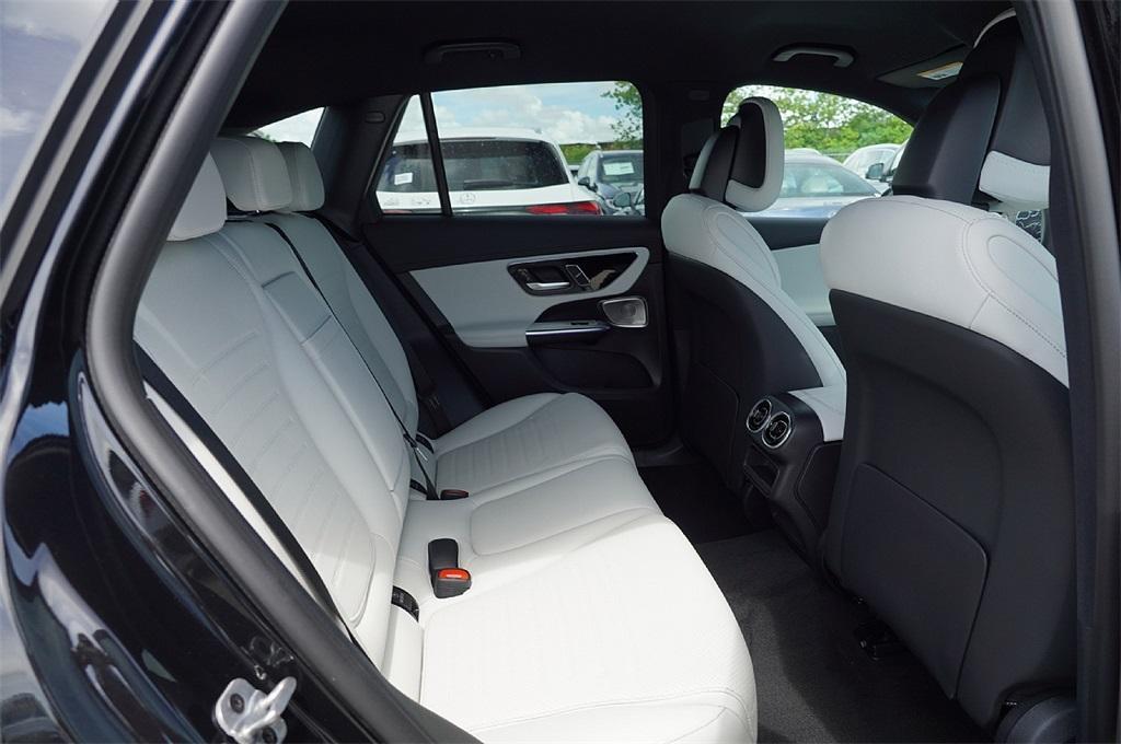 new 2025 Mercedes-Benz GLC 350e car, priced at $63,437