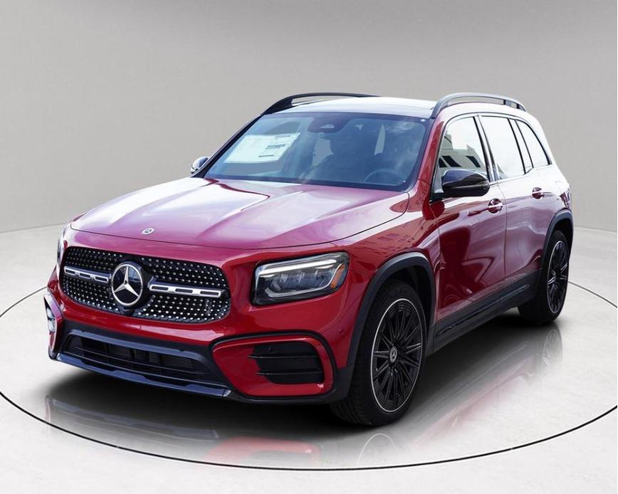 new 2024 Mercedes-Benz GLB 250 car, priced at $51,119