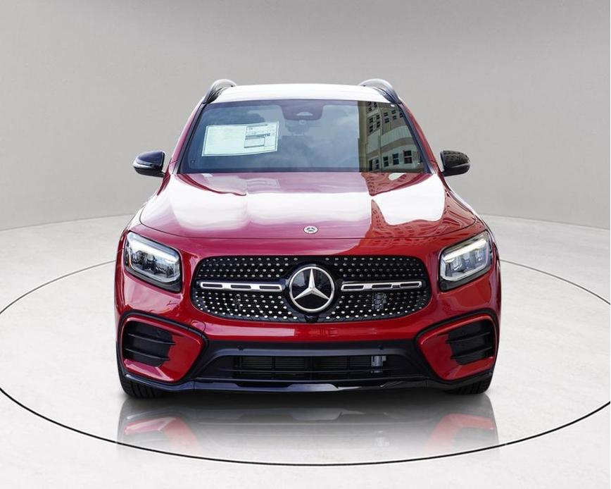 new 2024 Mercedes-Benz GLB 250 car, priced at $51,119