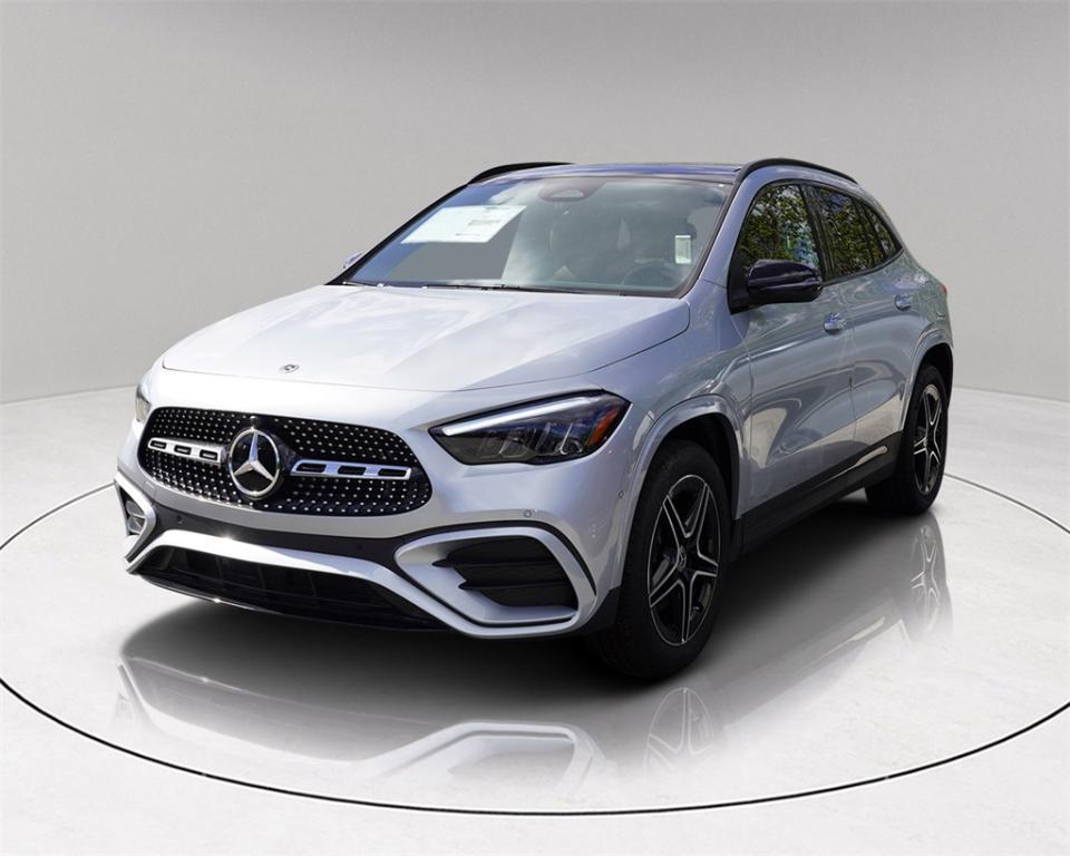 new 2025 Mercedes-Benz GLA 250 car, priced at $52,610