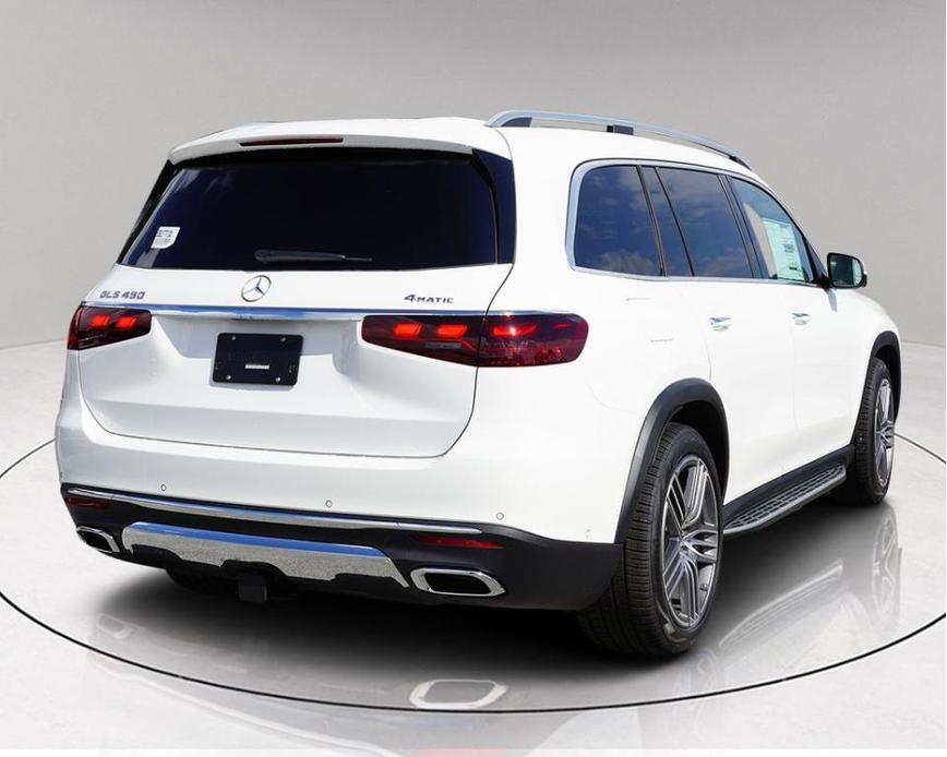 new 2025 Mercedes-Benz GLS 450 car, priced at $87,842