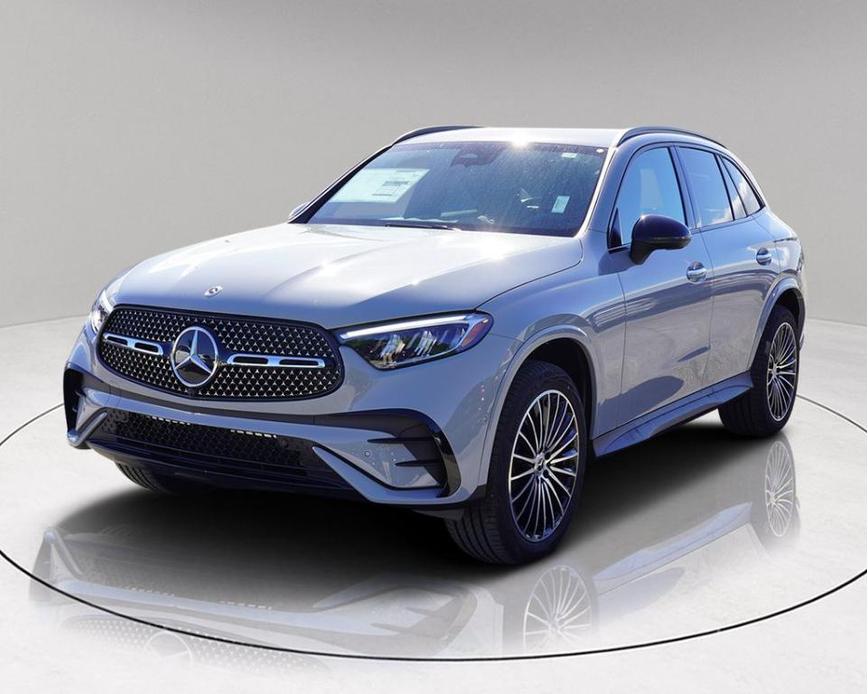 new 2025 Mercedes-Benz GLC 300 car, priced at $53,917