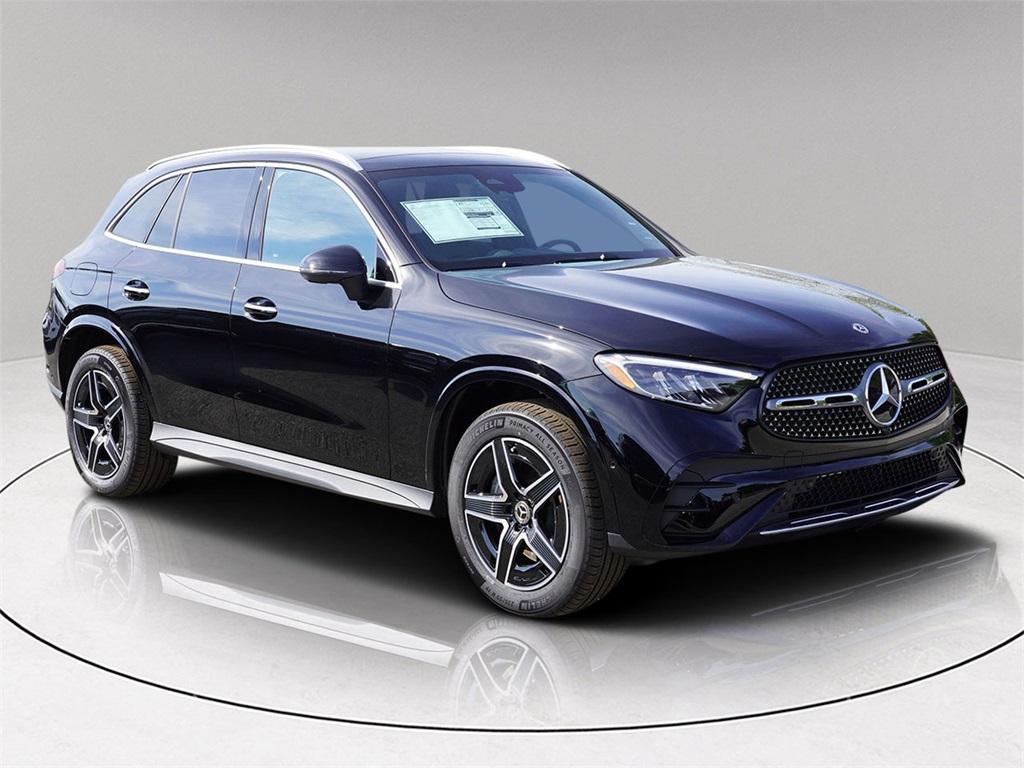 new 2025 Mercedes-Benz GLC 300 car, priced at $51,052