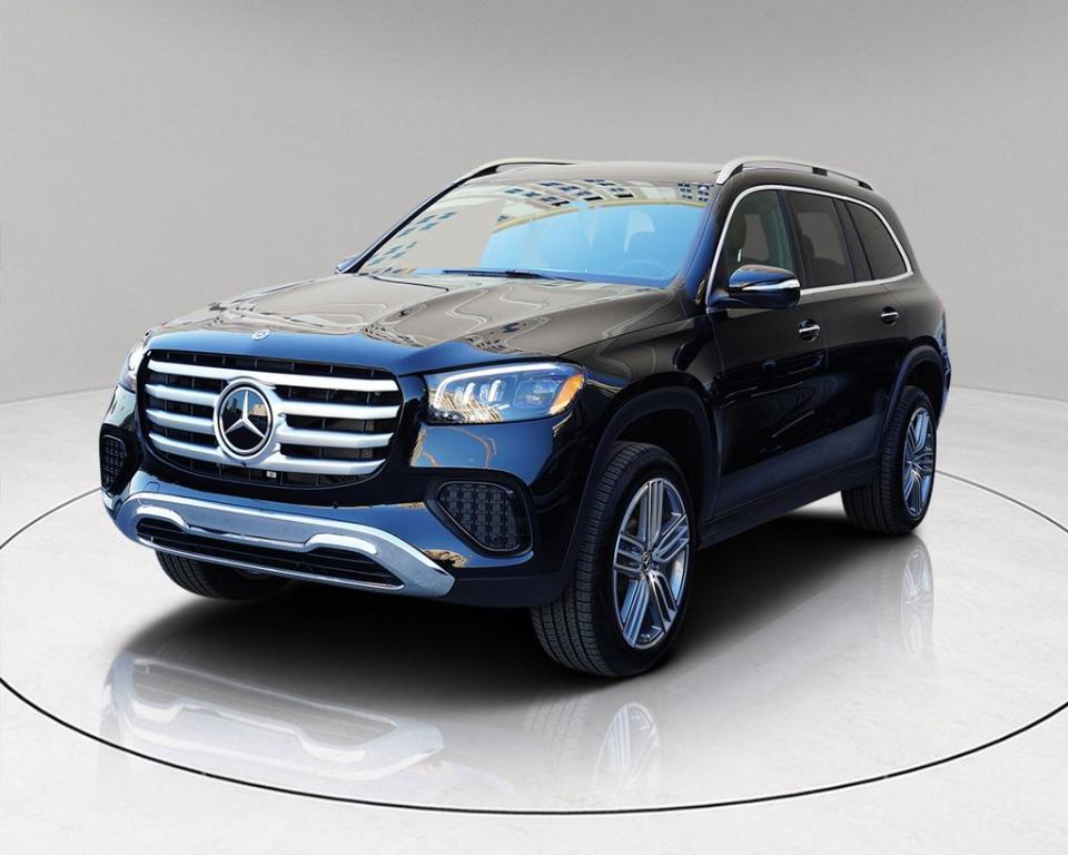 new 2025 Mercedes-Benz GLS 450 car, priced at $84,202