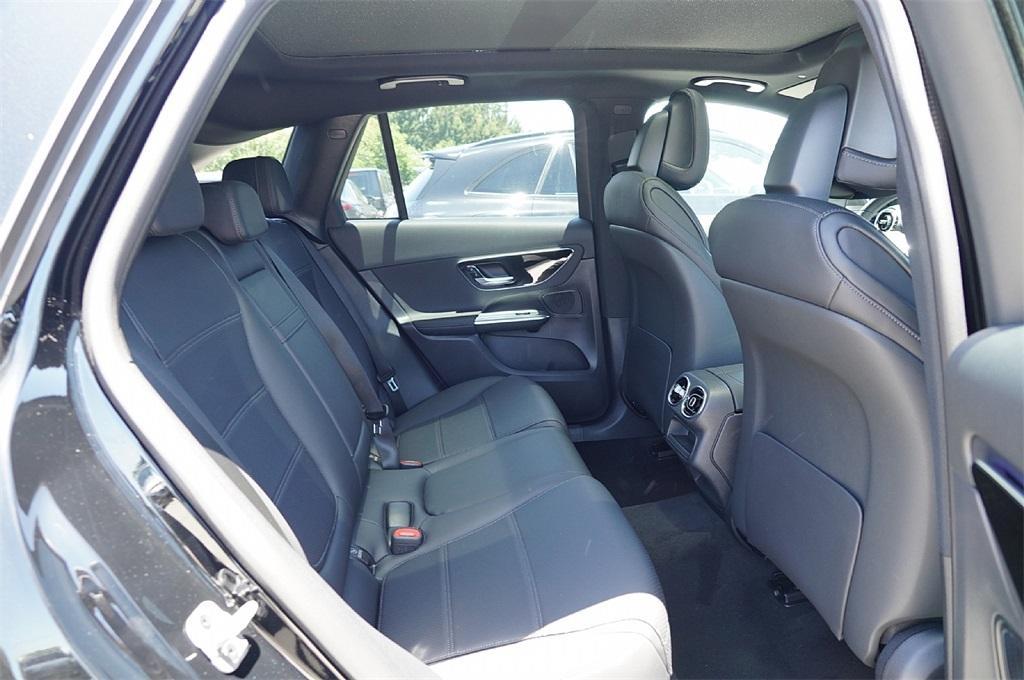 new 2025 Mercedes-Benz GLC 300 car, priced at $48,292