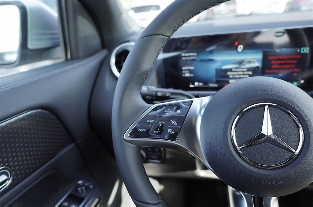 new 2026 Mercedes-Benz GLA 250 car, priced at $39,562