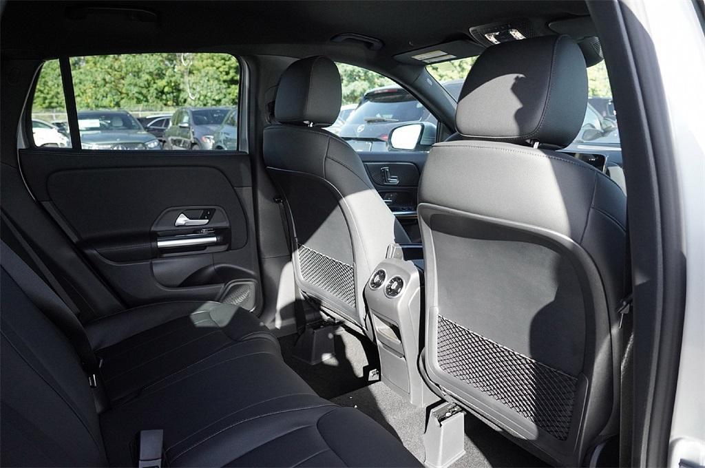 new 2026 Mercedes-Benz GLA 250 car, priced at $39,562