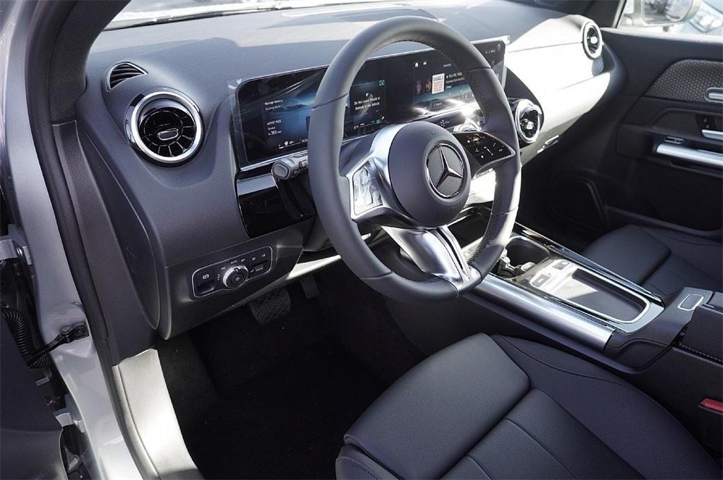 new 2026 Mercedes-Benz GLA 250 car, priced at $39,562