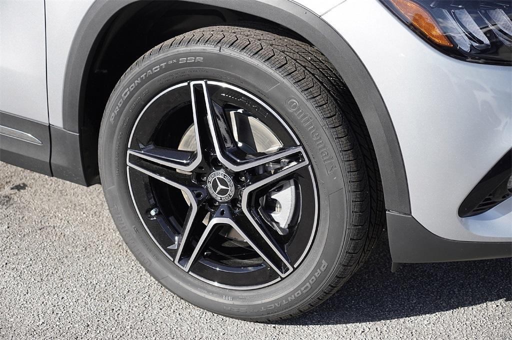 new 2026 Mercedes-Benz GLA 250 car, priced at $39,562