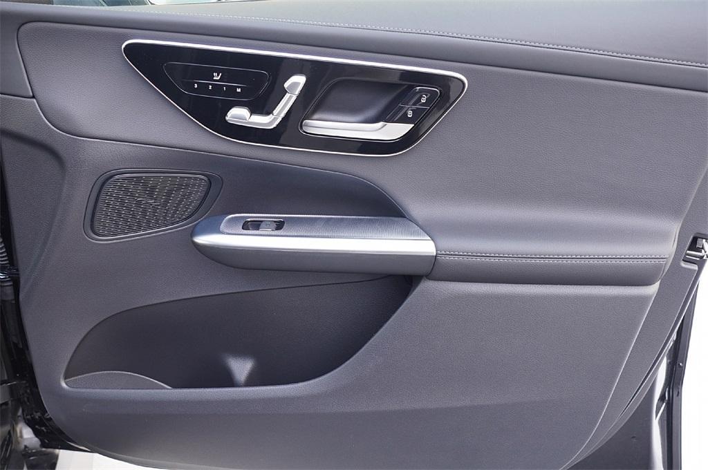 new 2025 Mercedes-Benz GLC 300 car, priced at $56,164