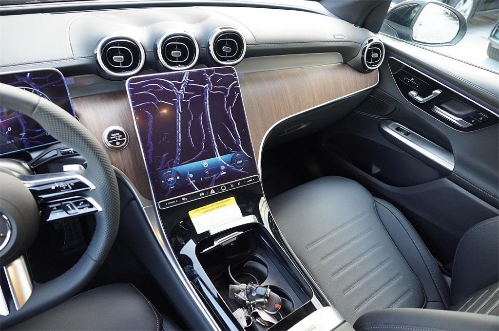 new 2025 Mercedes-Benz GLC 300 car, priced at $56,164