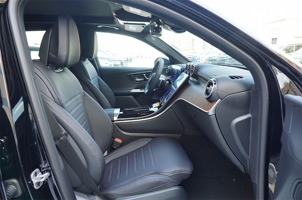 new 2025 Mercedes-Benz GLC 300 car, priced at $56,164