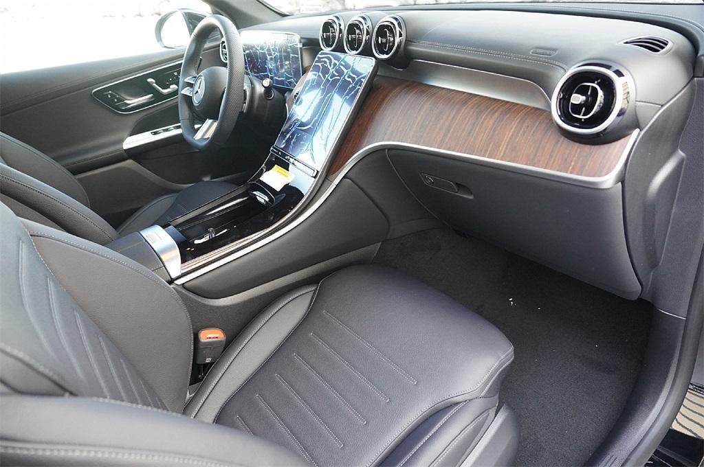 new 2025 Mercedes-Benz GLC 300 car, priced at $56,164