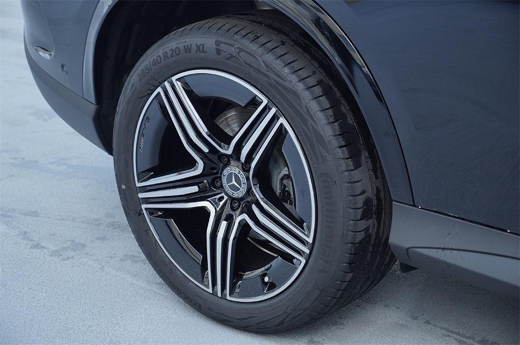 new 2025 Mercedes-Benz GLC 300 car, priced at $56,164