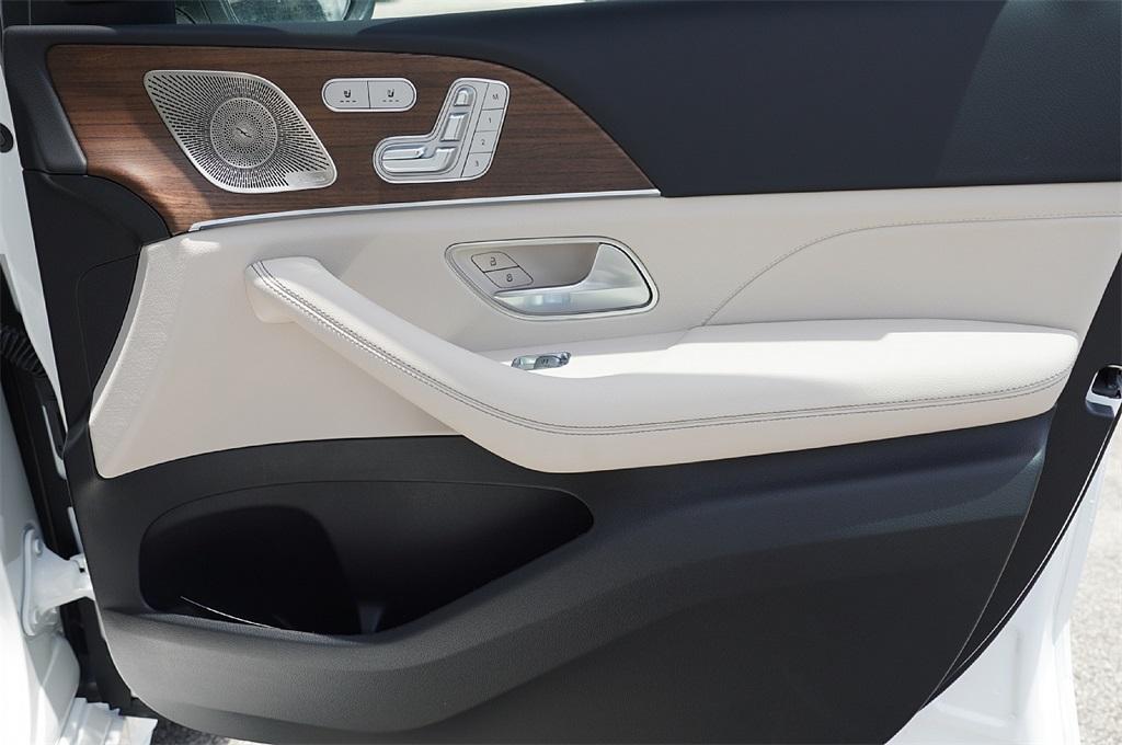 new 2025 Mercedes-Benz GLE 350 car, priced at $64,850