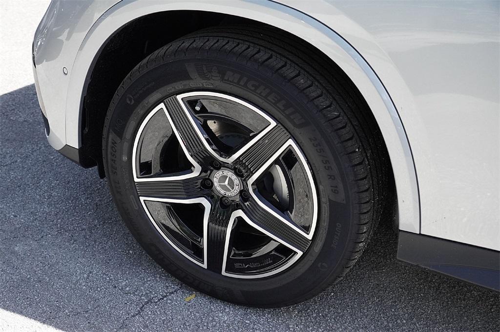 new 2026 Mercedes-Benz GLC 300 car, priced at $50,966