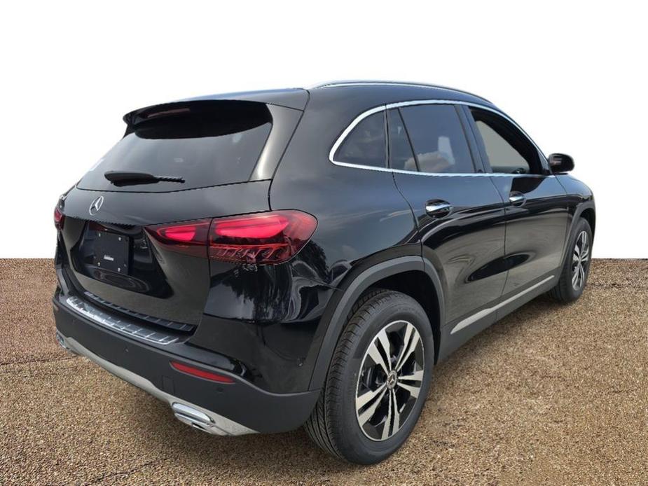 new 2024 Mercedes-Benz GLA 250 car, priced at $44,675