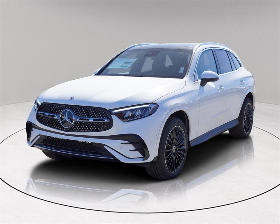 new 2025 Mercedes-Benz GLC 300 car, priced at $59,185