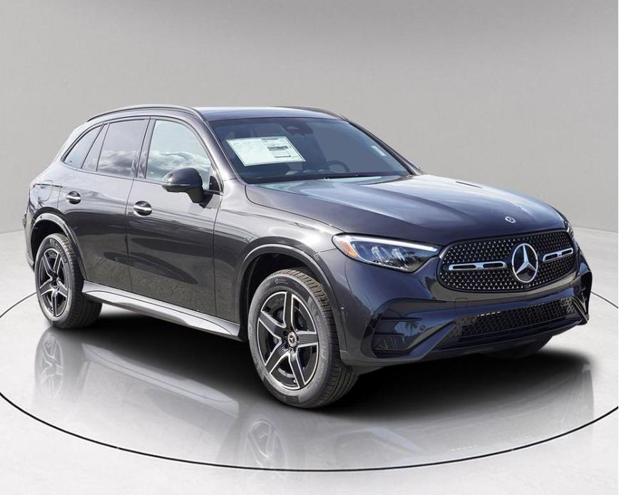 new 2025 Mercedes-Benz GLC 300 car, priced at $54,029