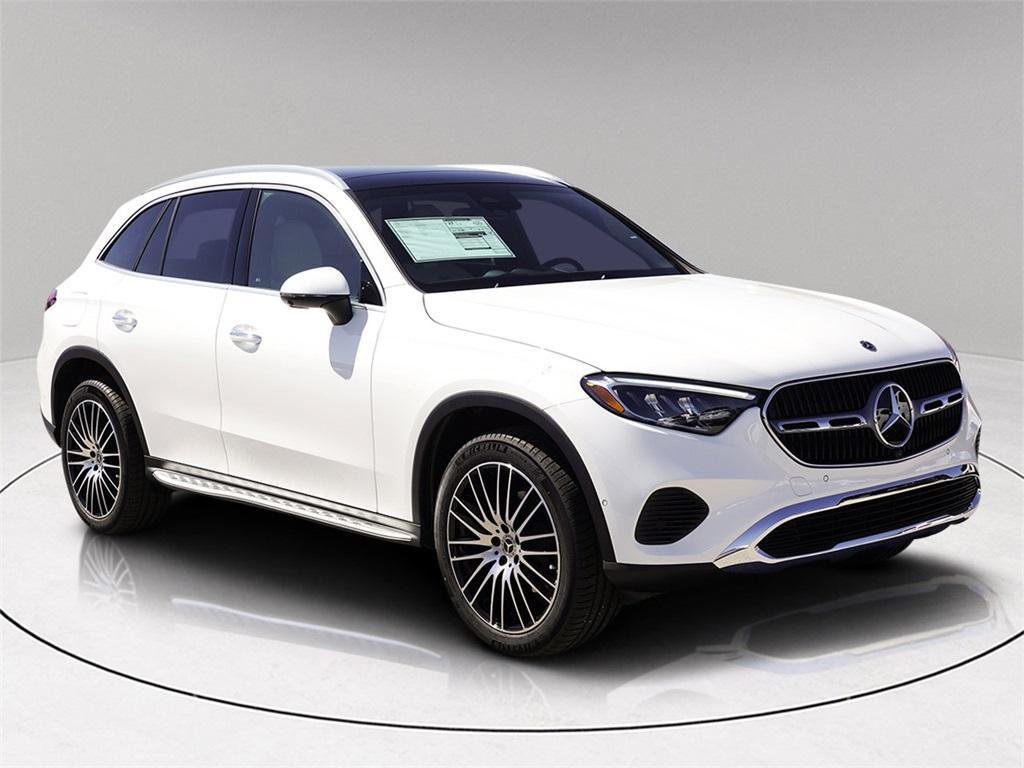 new 2025 Mercedes-Benz GLC 300 car, priced at $51,978